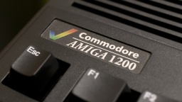 Of course the Amiga 1200 badge is black, too.